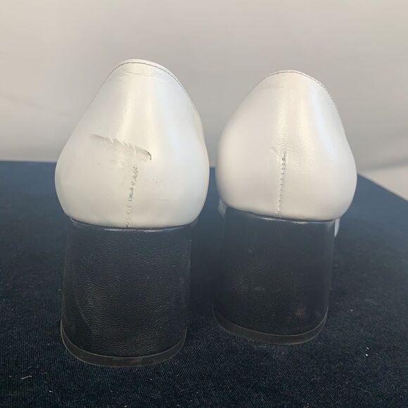 Ruth Secret NEW white with black block heel shoes - Picture 7 of 10